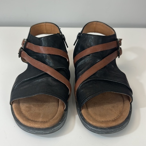 Salvia Edy Full Grain Sheepskin Sandal Size 39/9 - Picture 5 of 15